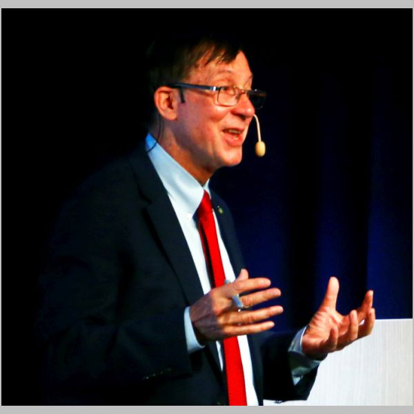 01-Hugh Neighbour008.JPG